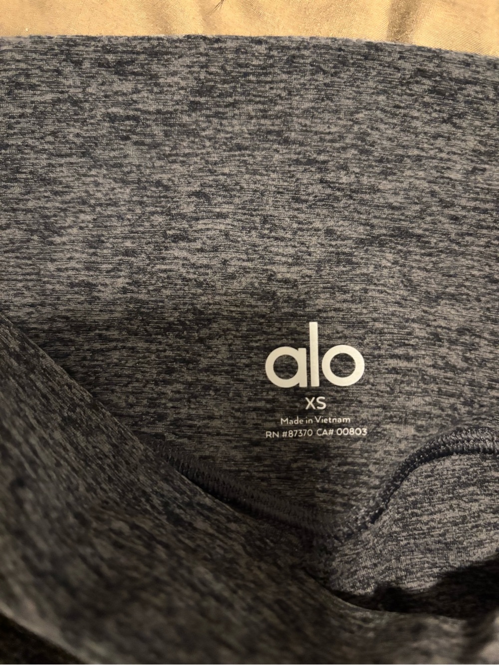 ALO Yoga Heathered Charcoal XS High-Waist Leggings - Picture 4 of 4